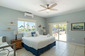 3 Schlafzimmer, Schreibtisch, Bügeleisen/Bügelbrett, Reisekinderbett