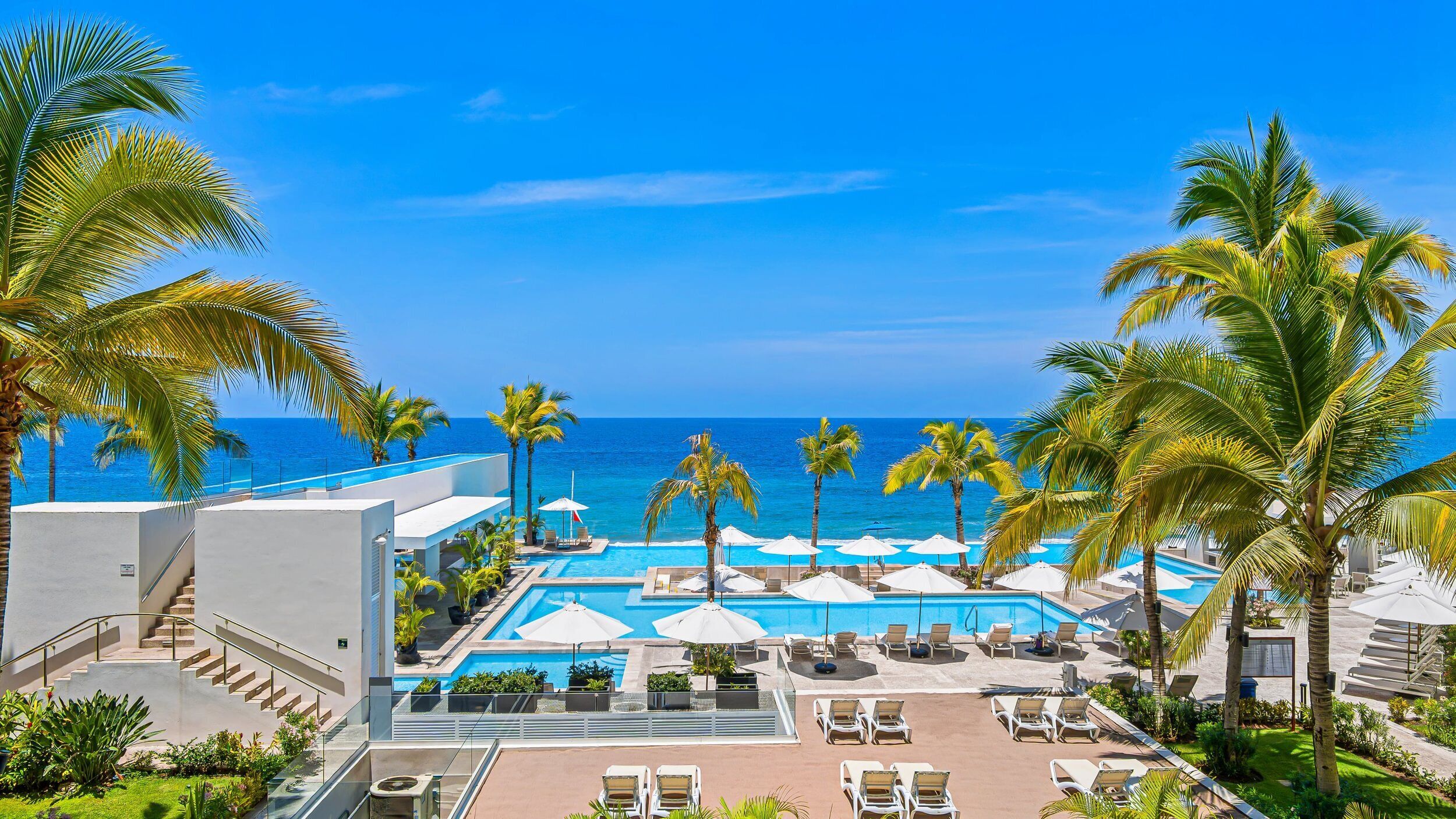 Departamento Confort, 2 camas Queen size, balcón, vista a la playa | Vista del balcón