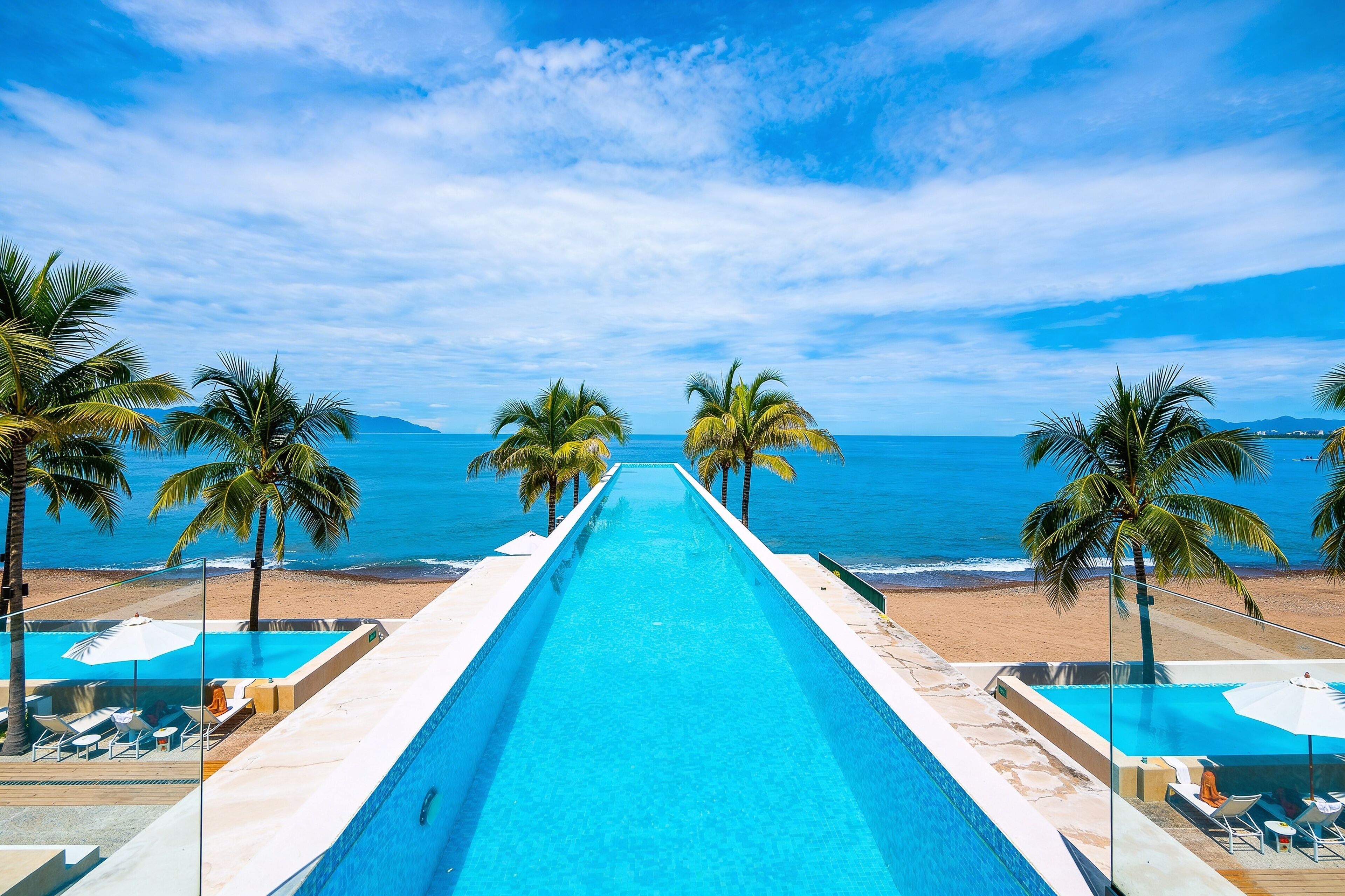 5 piscinas al aire libre, sombrillas, tumbonas