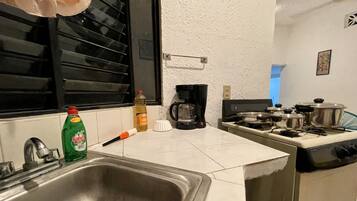 Mikroaaltouuni, liesi