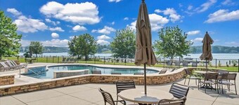LAKE Stardust - Condo with pool ! Pet friendly