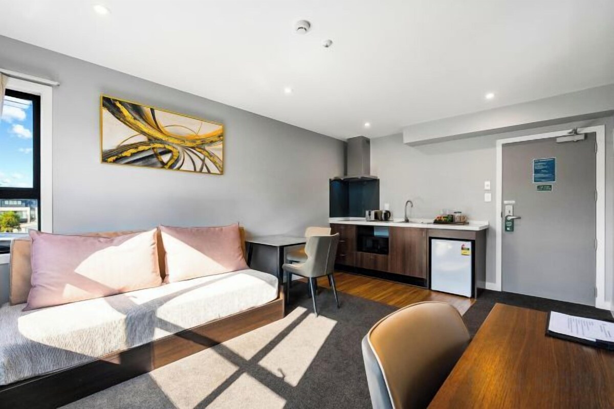 Living area | 50-inch LED TV with digital channels