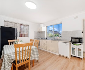 Microwave, oven, stovetop, dishwasher