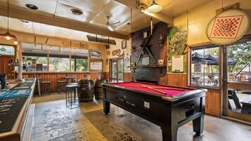 Spielezimmer