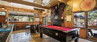 Harrietville Snowline Hotel