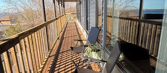 Convenient to the North Shore walk to Lake Superior, centrally located 2 bedroom