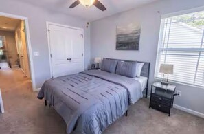 4 bedrooms, iron/ironing board, WiFi, bed sheets