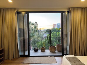 Bügeleisen/Bügelbrett, kostenloses WLAN