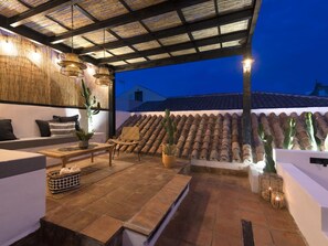 2 bedrooms, soundproofing - Old City Center Penthouse (Málaga)