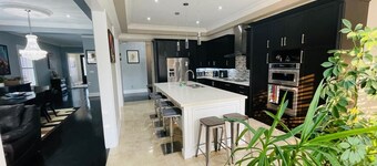 4 Bedroom Spacious Enclave near Lake Wilcox