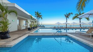 5 kolam renang outdoor