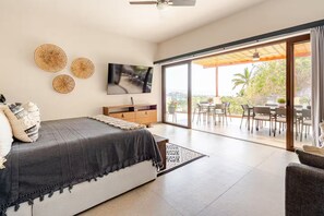 Deluxe Apartment, Beach View | Blackout curtains, iron/ironing board, free WiFi