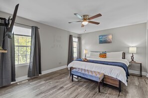 4 chambres, fer et planche à repasser, Wi-Fi, draps fournis