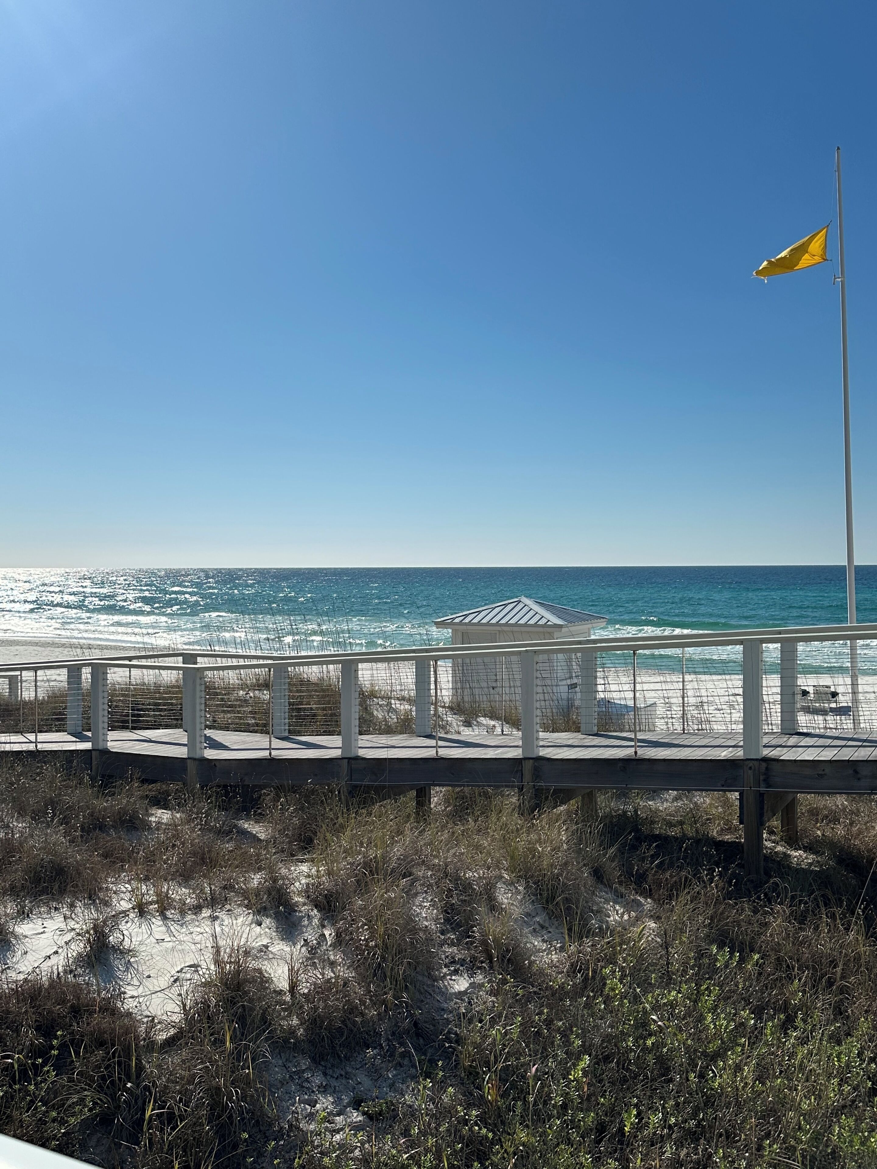 Beach nearby, sun-loungers, beach towels