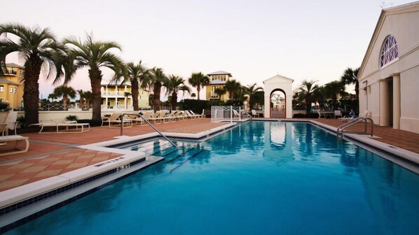 Alberca al aire libre 