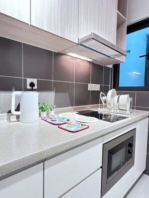 Mikrowelle, Ofen, Herdplatte