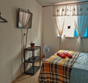 1 quarto, Wi-Fi de cortesia, roupa de cama