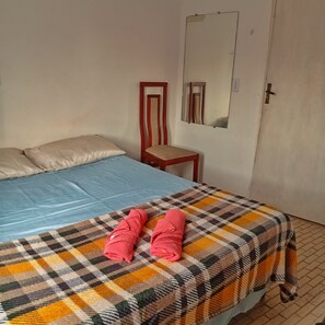 1 chambre, accès au Wi-Fi (inclus), literie fournie