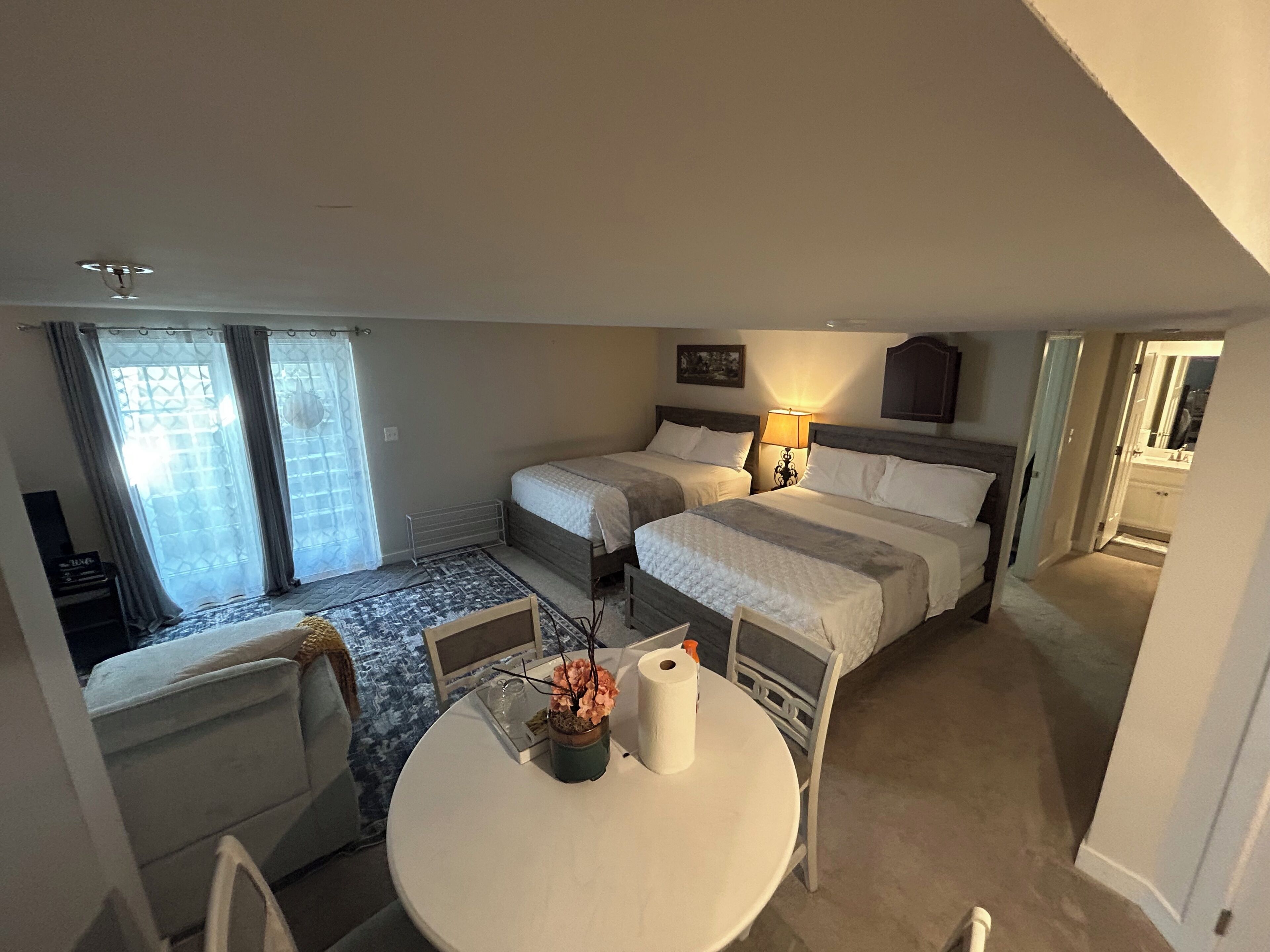 1 dormitorio, tabla de planchar con plancha, wifi gratis y ropa de cama