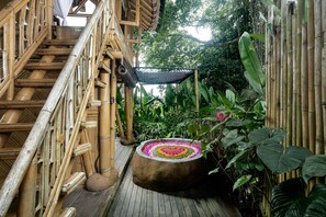 Bamboo Lodge Non-Pool Access | Djúpt baðker