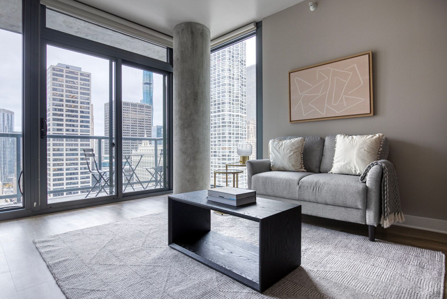 Télévision, chaîne hi-fi