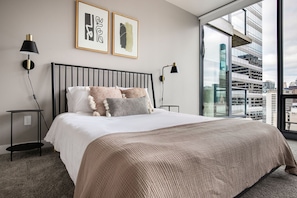 1 chambre, fer et planche à repasser, Wi-Fi, draps fournis