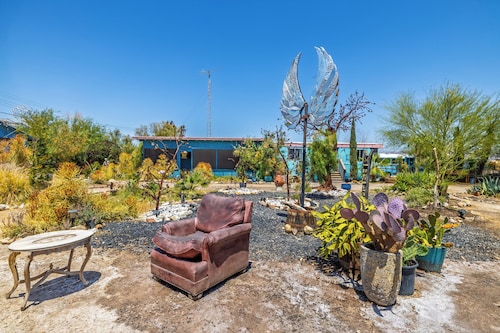 The Bombay Beach Institute: Surreal 3BR Art House by the Salton Sea, WiFi & A/C