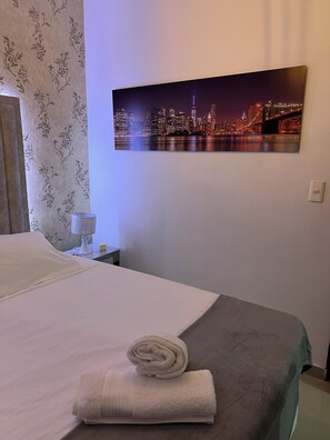 1 bedroom, iron/ironing board, WiFi, bed sheets - Apartamento Premium Granada (Cali)