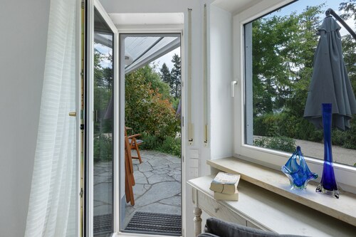 Ferienwohnung 'Granzow' mit Seeblick, Wi-Fi und Klimaanlage