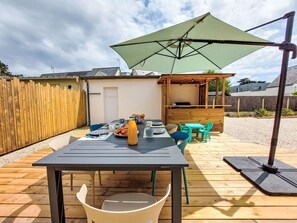 Outdoor dining - Plage, port et commerces à 2 pas by Interhome (La Turballe)