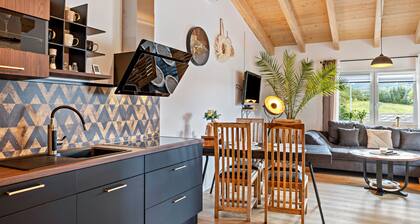 Ferienwohnung 'Im Garten Gottes' mit Seeblick, Wi-Fi und Klimaanlage