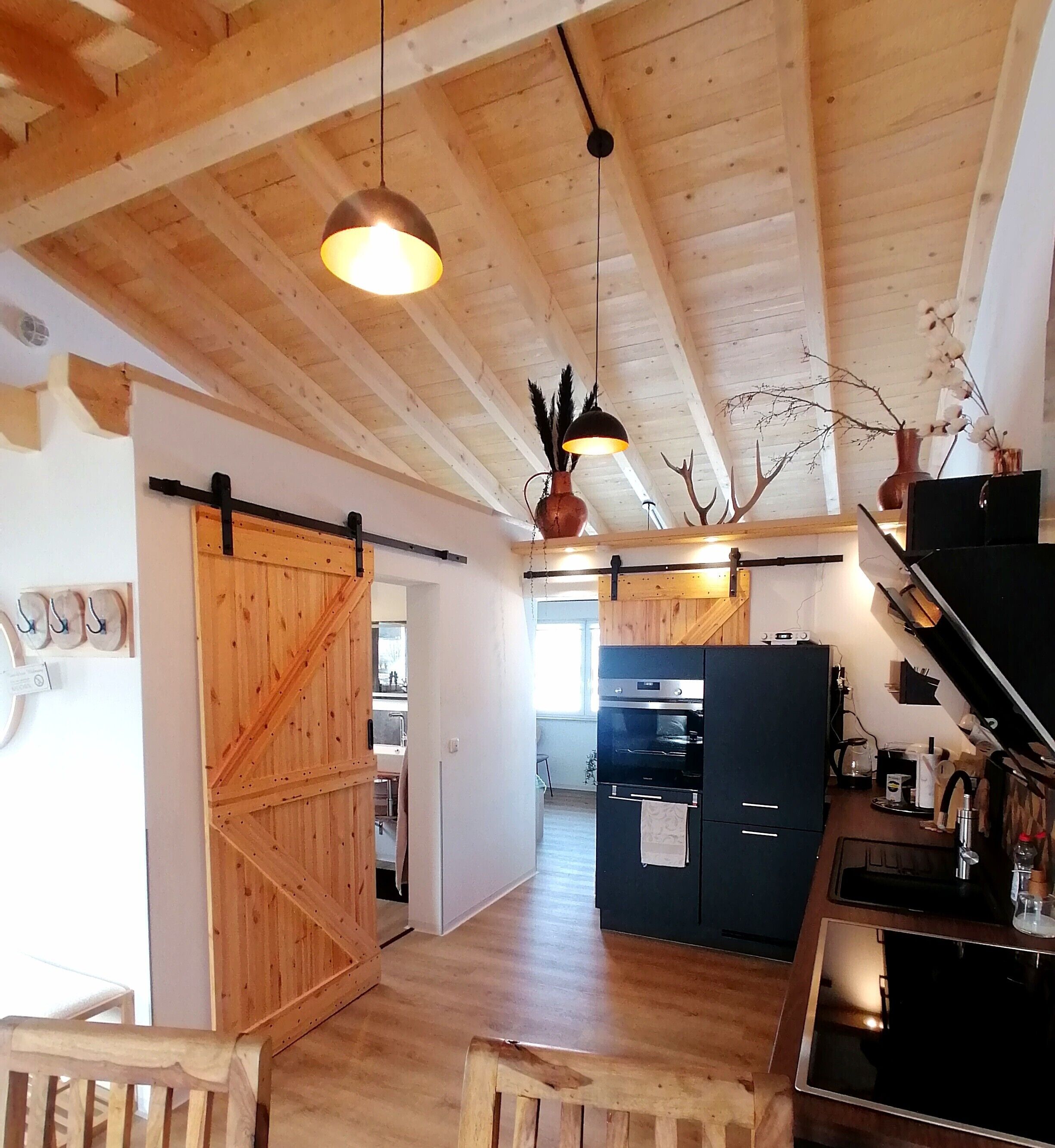 Frigorifero, forno, piano cottura, lavastoviglie