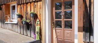 Apartment 'At the Foot of Kreuzberg' with Wi-Fi