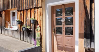 Ferienwohnung 'Am Fuße Des Kreuzbergs' mit Wi-Fi