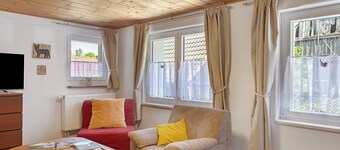 Holiday Apartment 'At the Foot of the Kreuzberg' with Wi-Fi