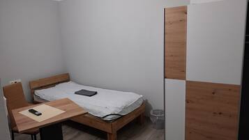 4 Schlafzimmer, kostenloses WLAN, Bettwäsche