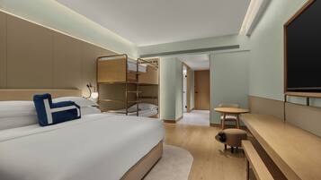 Cubrecamas y artículos del minibar gratis