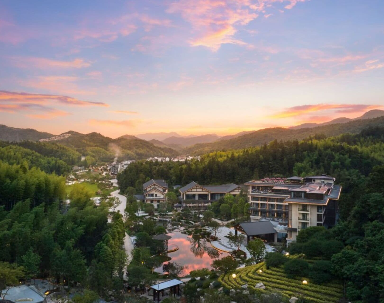 บริเวณภายนอก