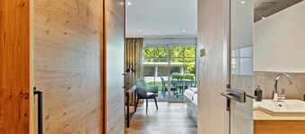 Apartment 'Mit Terrasse' with Private Terrace, Shared Garden and Wi-Fi