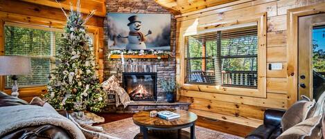 Smart TV, chimenea y videojuegos