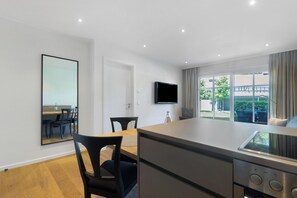 Dining - Apartment '2' with Private Terrace, Balcony and Wi-Fi (Schmallenberg)