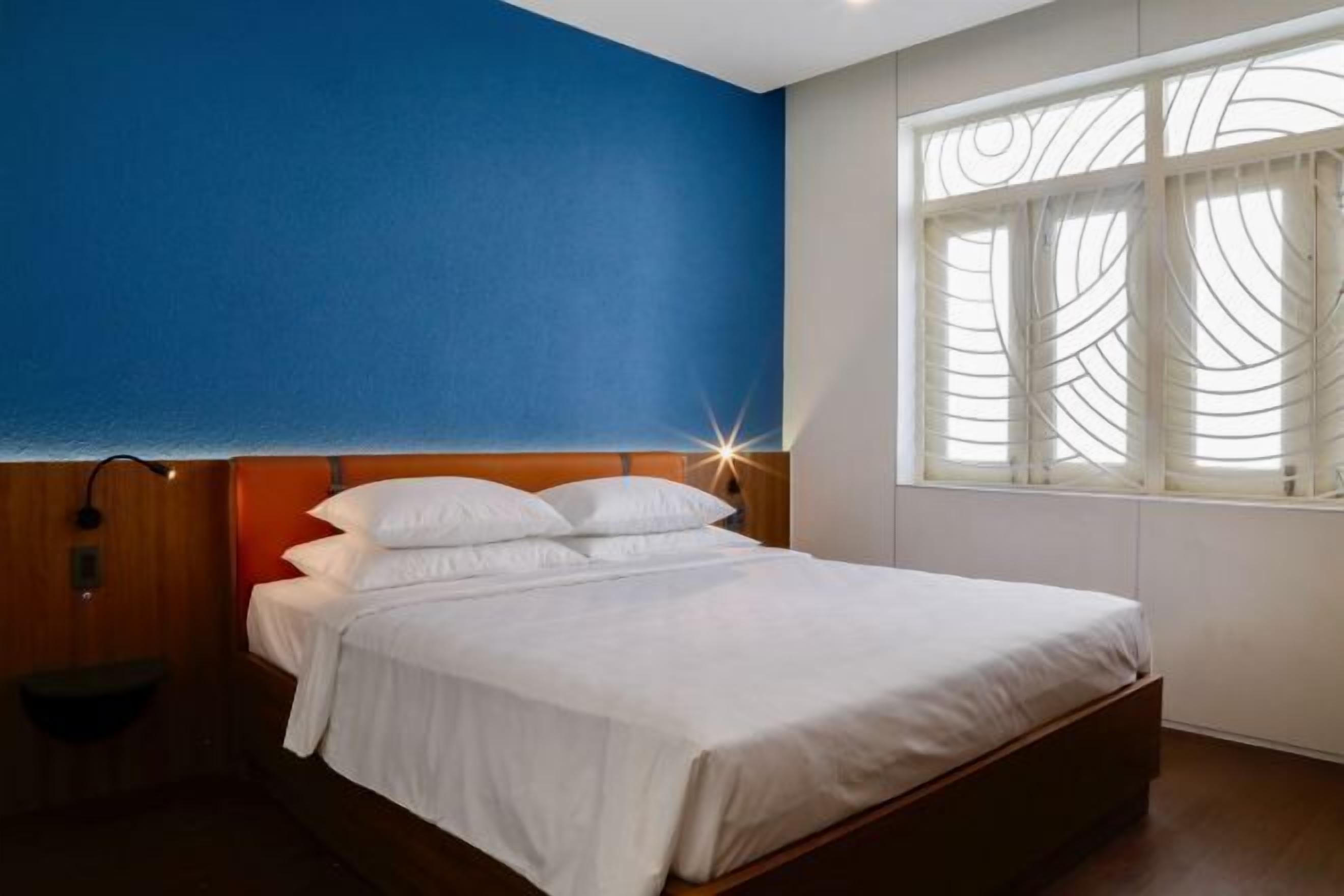 In-room safe, desk, laptop workspace, blackout drapes