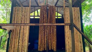 Economy Room, Garden View | Bathroom