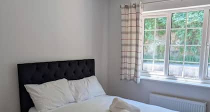 Enbrook Valley House - 3 Bedrooms, Folkestone