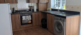 Enbrook Valley House - 3 Bedrooms, Folkestone