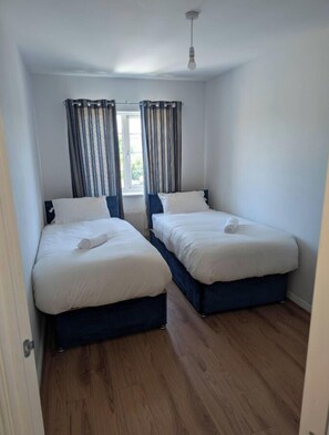 3 bedrooms, WiFi, bed sheets, wheelchair access