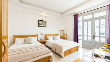 Family Double Room, Balcony, City View | Desk, blackout drapes, soundproofing, free WiFi