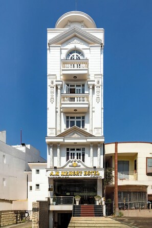Front of property - AM MEMORY CENTRE HOTEL (Da Lat)