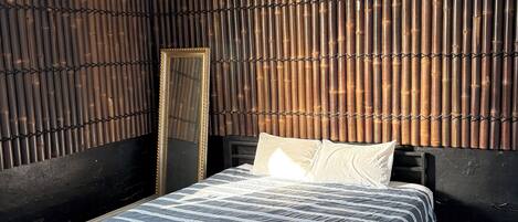 1 chambre, fer et planche Ă repasser, Wi-Fi, draps fournis