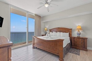 1 chambre, fer et planche à repasser, Wi-Fi, literie fournie